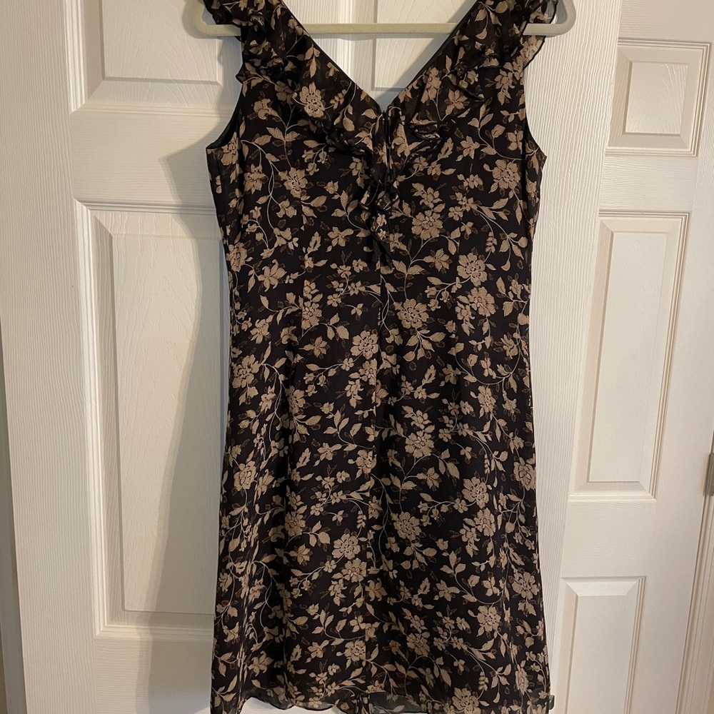 London Times sleeveless dress size 8.